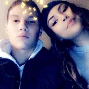 Meet your Posher, Lee